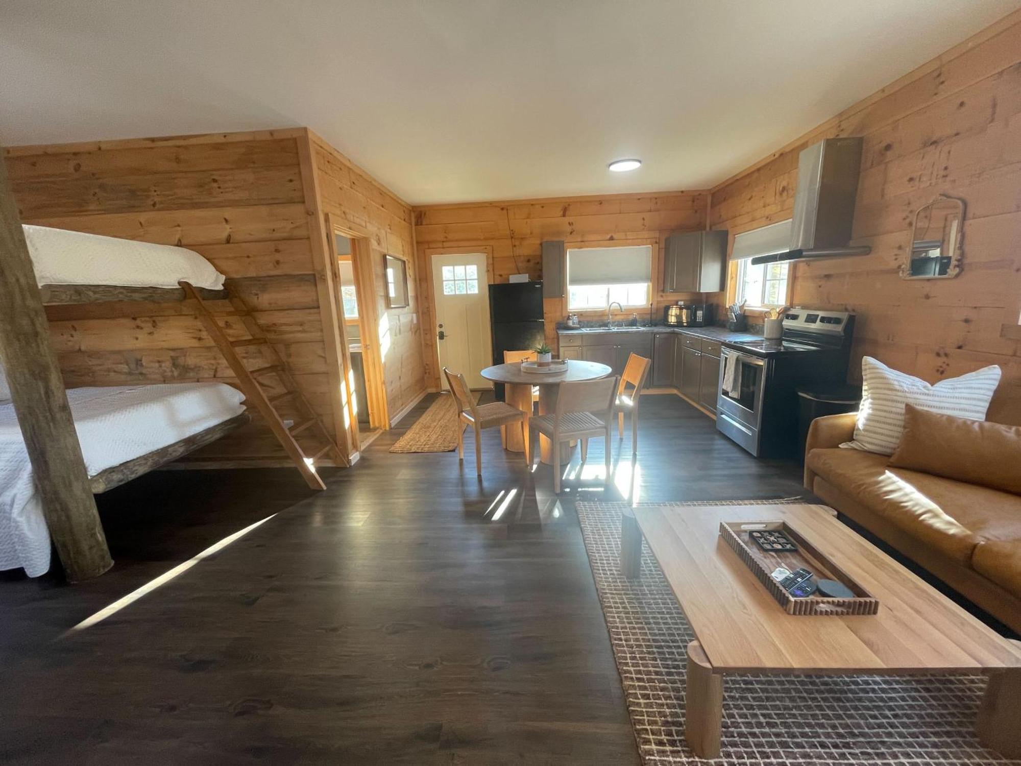 Pine Creek Cabins & Camping Resort South Bloomingville Exterior foto